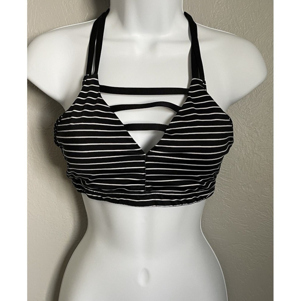 Victoria Secret Womens Lace Up Sports Bra Size Medium Black, White Soft Stretch